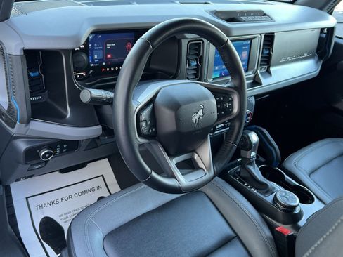 Used 2023 Ford Bronco Black Diamond image 16