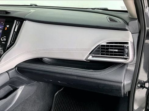Used 2022 Subaru Outback Limited w/ Popular Package #2 AWD/4WD image 21