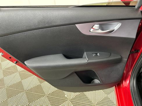 Used 2023 Kia Forte LXS FWD image 16