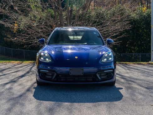 Certified 2023 Porsche Panamera Platinum Edition image 10