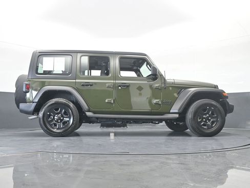 Used 2022 Jeep Wrangler Unlimited Sport image 63