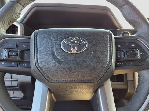 Used 2025 Toyota 4Runner SR5 image 38