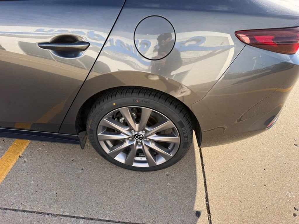 Used 2019 MAZDA MAZDA3 AWD Sedan w/ Preferred Package image 5