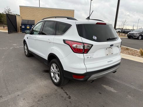 Used 2018 Ford Escape SEL image 6