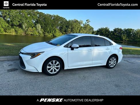 Used 2020 Toyota Corolla LE FWD image 1