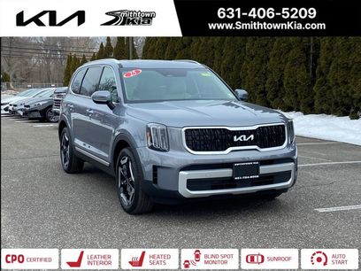 Certified 2025 Kia Telluride EX w/ EX Captain's Chair Package