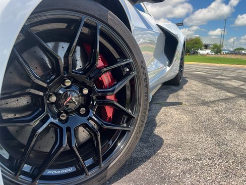 Used 2025 Chevrolet Corvette Z06 w/ Z07 Performance Package RWD image 15