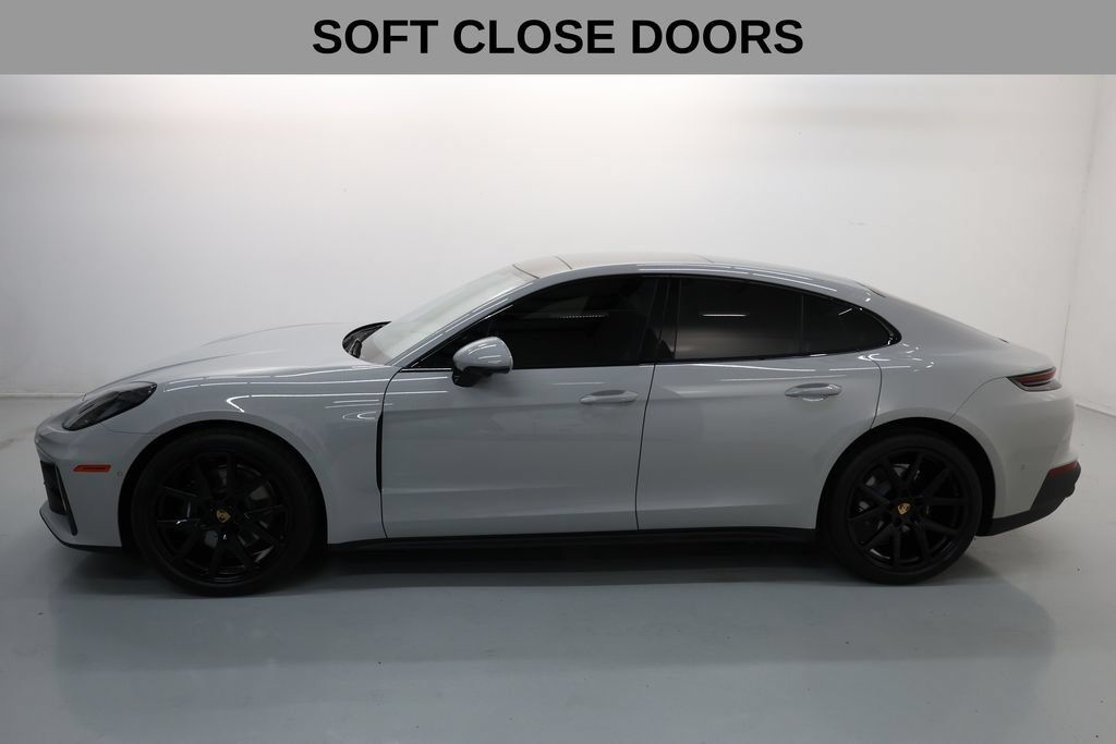 Used 2026 Porsche Panamera image 31