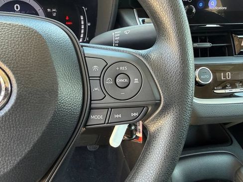 Used 2026 Toyota Corolla LE FWD image 19