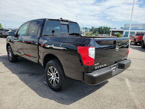 Used 2024 Nissan Titan SV AWD/4WD image 5
