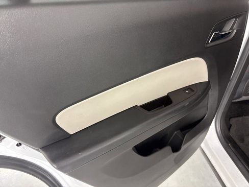 Used 2016 Chevrolet Equinox LS image 30