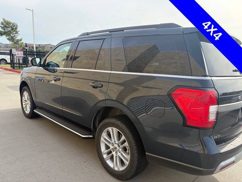 Used 2023 Ford Expedition XLT AWD/4WD image 4