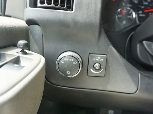 Used 2024 GMC Savana 3500 LS RWD image 5