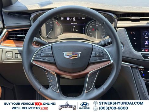 Used 2025 Cadillac XT5 Premium Luxury w/ Technology Package AWD/4WD image 28
