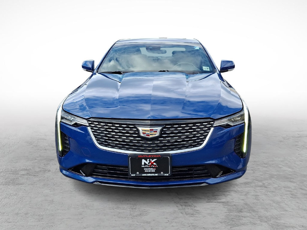 Used 2021 Cadillac CT4 Premium Luxury RWD image 2