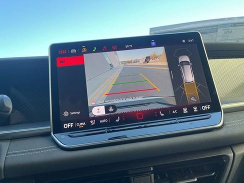 New 2026 Volkswagen Tiguan SE R-Line image 16