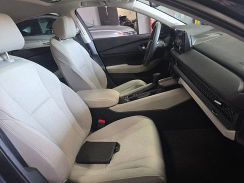 Used 2023 Honda Accord EX image 9