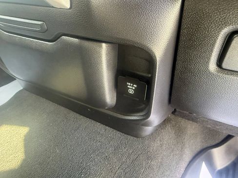Used 2022 RAM 1500 Laramie AWD/4WD image 61