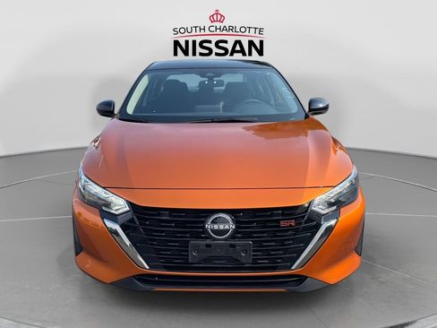 Used 2024 Nissan Sentra SR FWD image 2