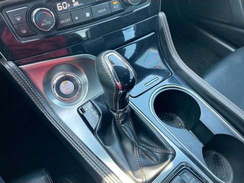 Used 2021 Nissan Maxima SR w/ Sport Mat Group FWD image 17