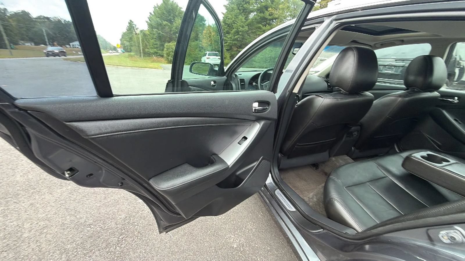 Used 2012 Nissan Altima 2.5 SL w/ 2.5SL Pkg FWD image 27