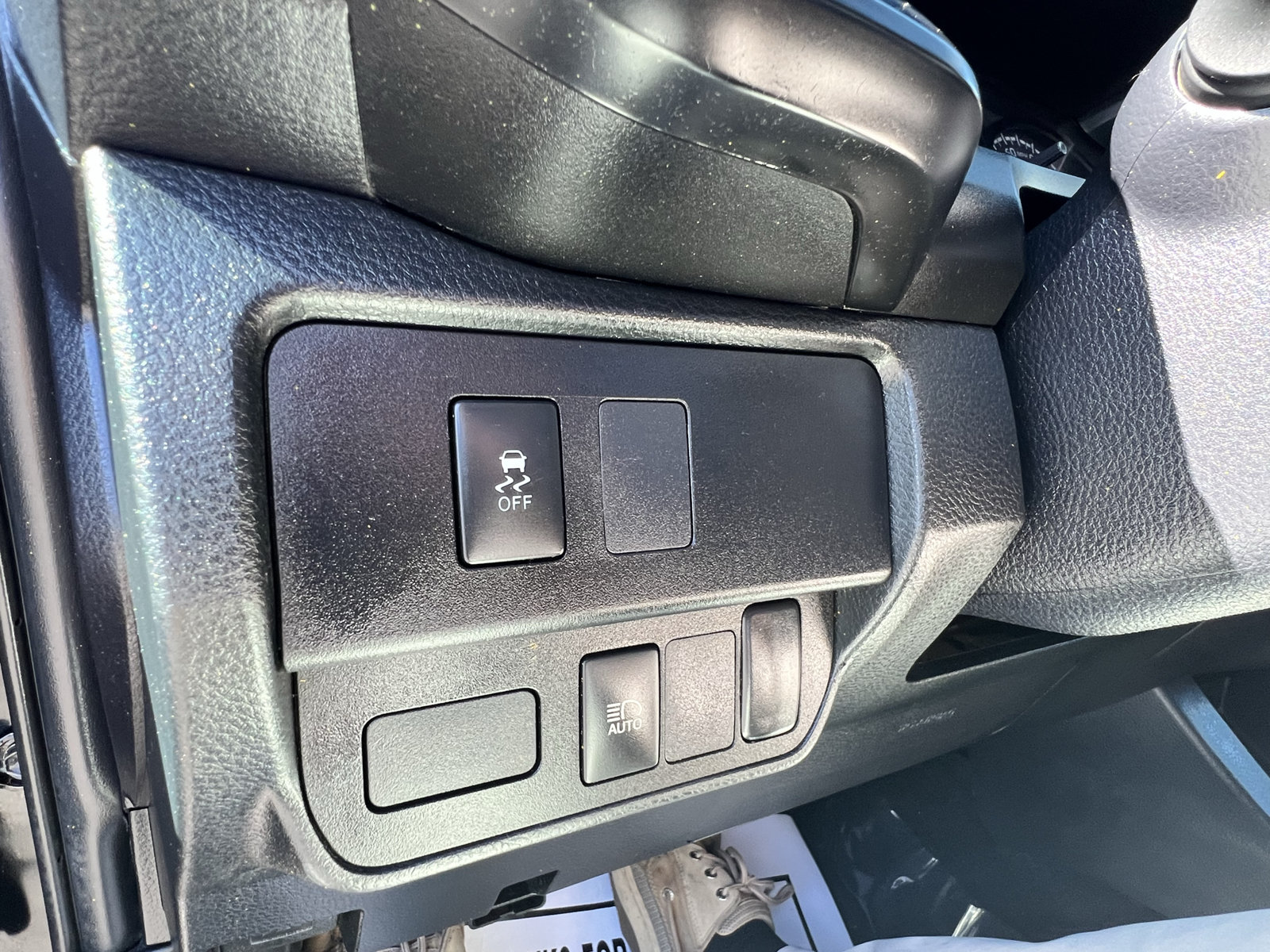 Used 2021 Toyota Tacoma SR AWD/4WD image 32