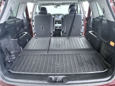 Used 2019 Toyota Highlander Limited image 42