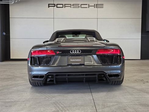Used 2017 Audi R8 V10 image 7