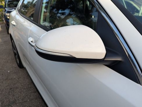 Used 2020 Kia Optima S image 18