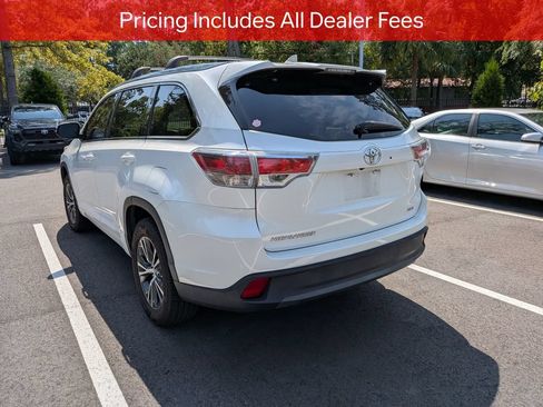 Used 2016 Toyota Highlander XLE FWD image 5