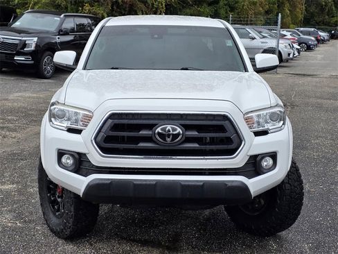 Used 2020 Toyota Tacoma SR5 image 3