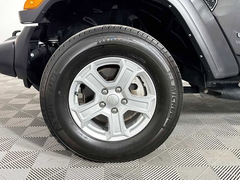 Used 2022 Jeep Wrangler Unlimited Sport image 26