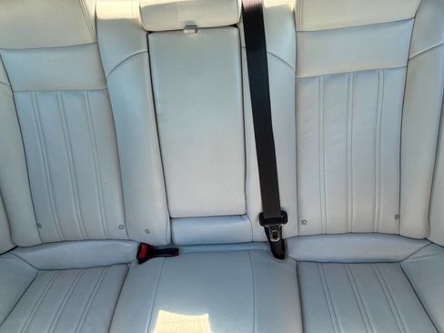 Used 2018 Chrysler 300 S w/ S Model Appearance Package image 7