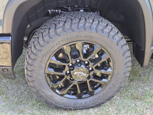 New 2026 Chevrolet Silverado 2500 LTZ image 7