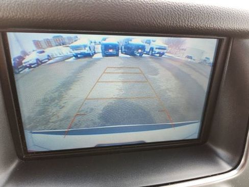 Certified 2018 Chevrolet Suburban Premier image 19