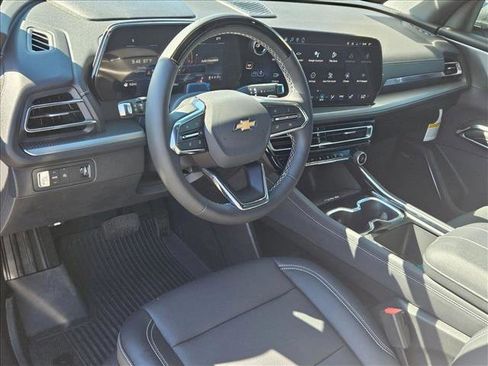 New 2026 Chevrolet Traverse LT w/ Enhanced Driving Package image 3