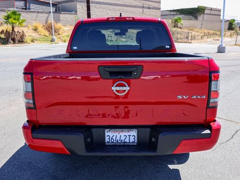 Used 2022 Nissan Frontier SV image 5