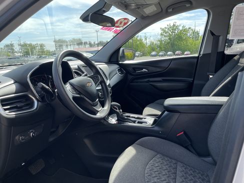 Used 2022 Chevrolet Equinox LT AWD/4WD image 11