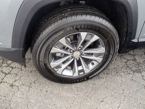 Certified 2026 Chevrolet Equinox LT w/ Convenience Package II image 12