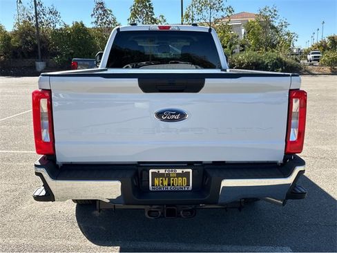 New 2026 Ford F250 XLT w/ F-250 >10K GVWR Package image 5