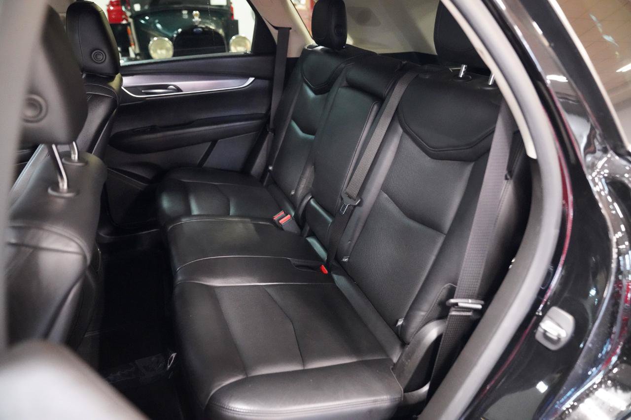Used 2018 Cadillac XT5 Luxury w/ LPO, Black Ice Package FWD image 24