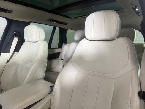 Certified 2023 Land Rover Range Rover SE image 15