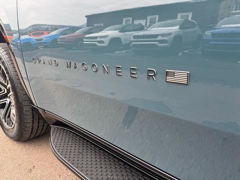 Used 2026 Jeep Grand Wagoneer image 10