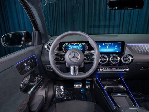 New 2026 Mercedes-Benz GLA 250 image 14