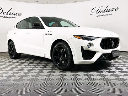Used 2022 Maserati Levante Modena image 1