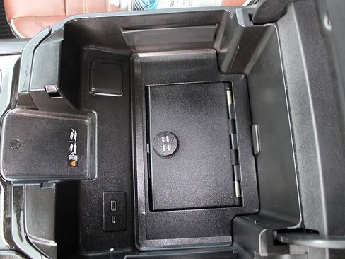 Used 2023 GMC Sierra 1500 Denali Ultimate image 38