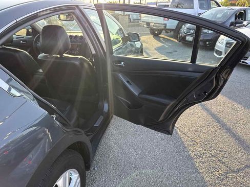 Used 2011 Nissan Altima 2.5 SL w/ 2.5SL Pkg FWD image 22