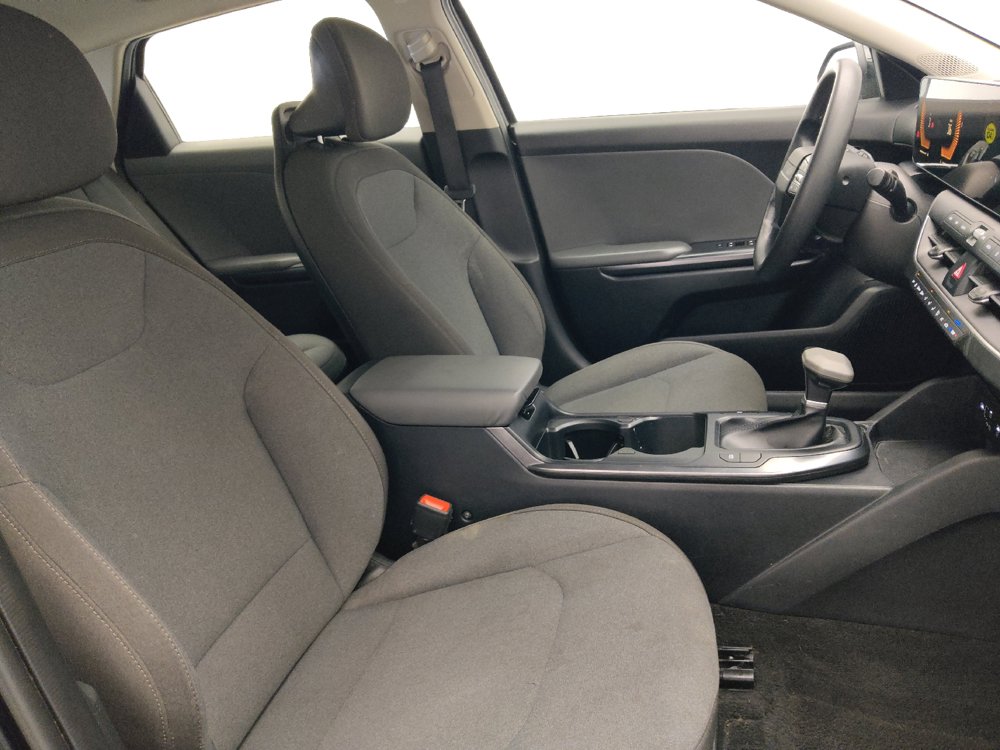 Used 2025 Kia K4 FWD image 21