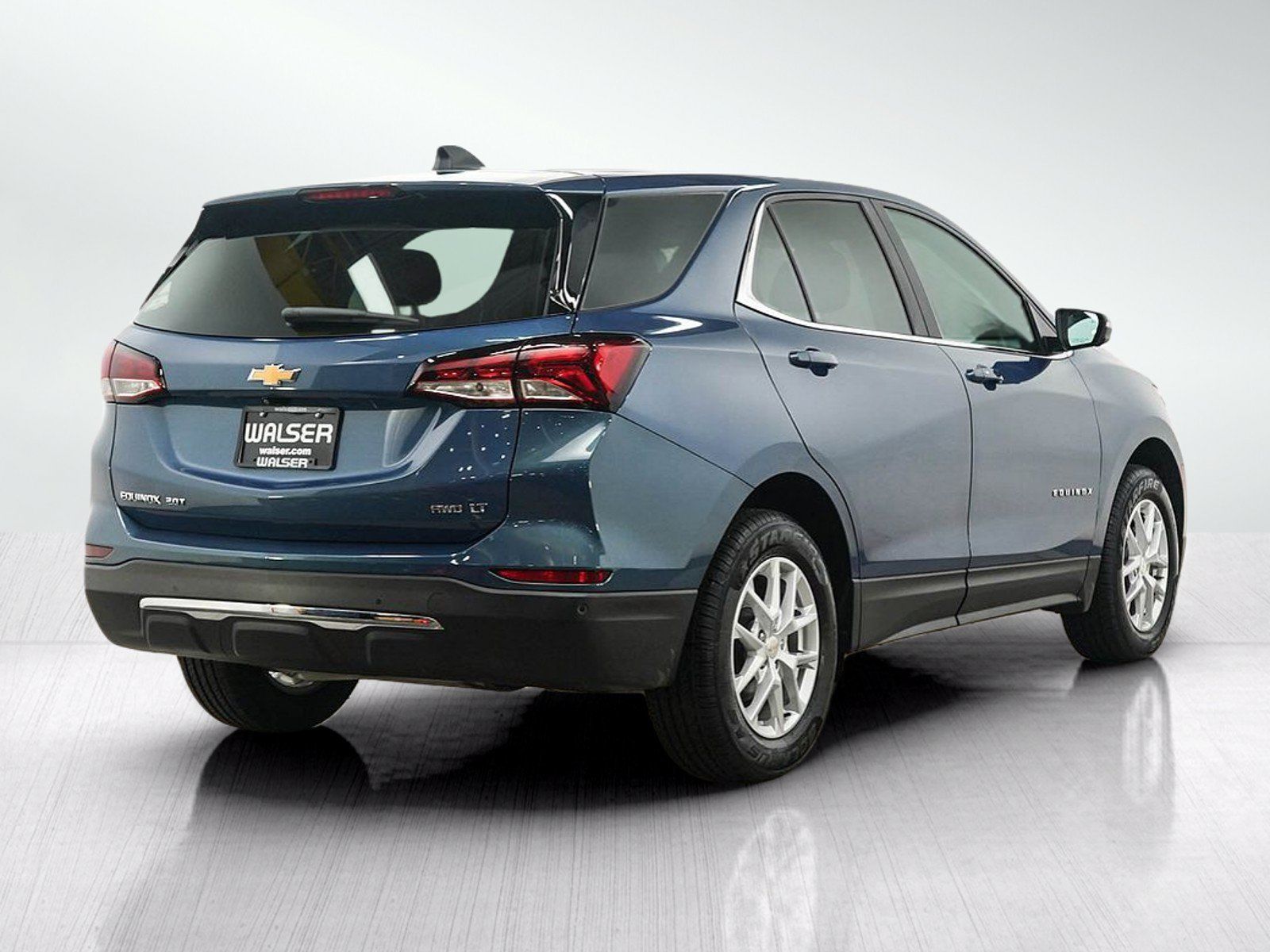 Used 2024 Chevrolet Equinox LT AWD/4WD image 5