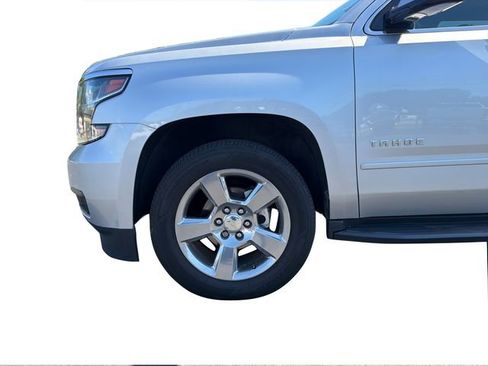 Used 2018 Chevrolet Tahoe LS w/ All-Season Package AWD/4WD image 28